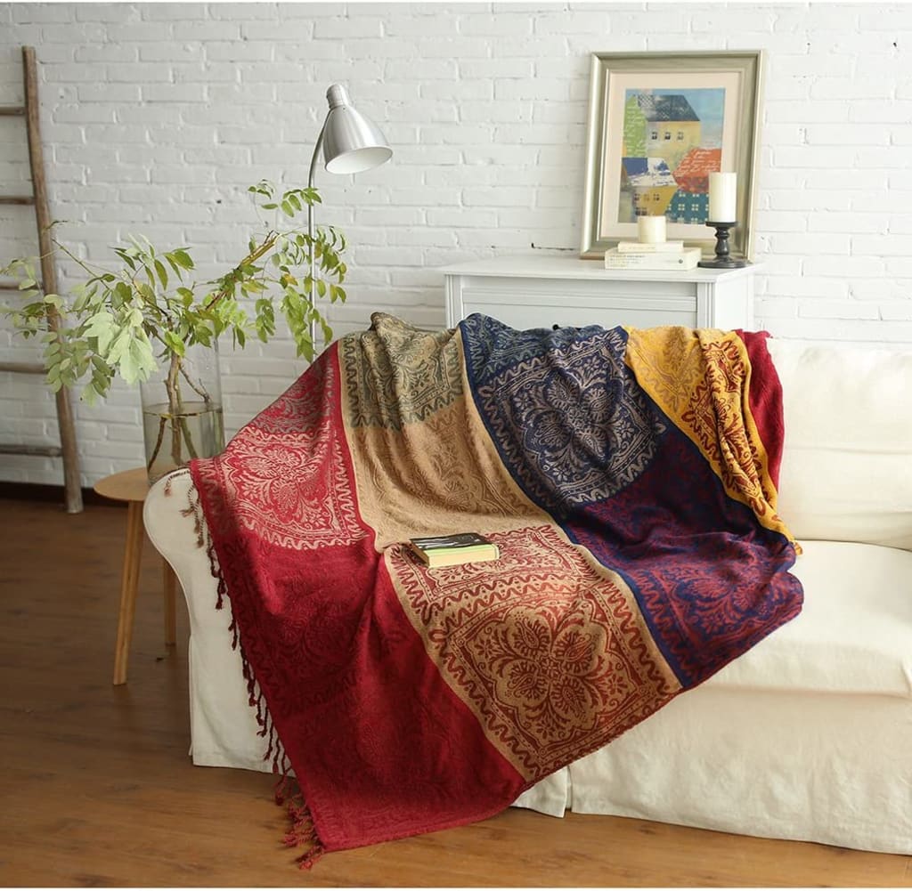 Jeté De Chaise - LoCo LeCovers